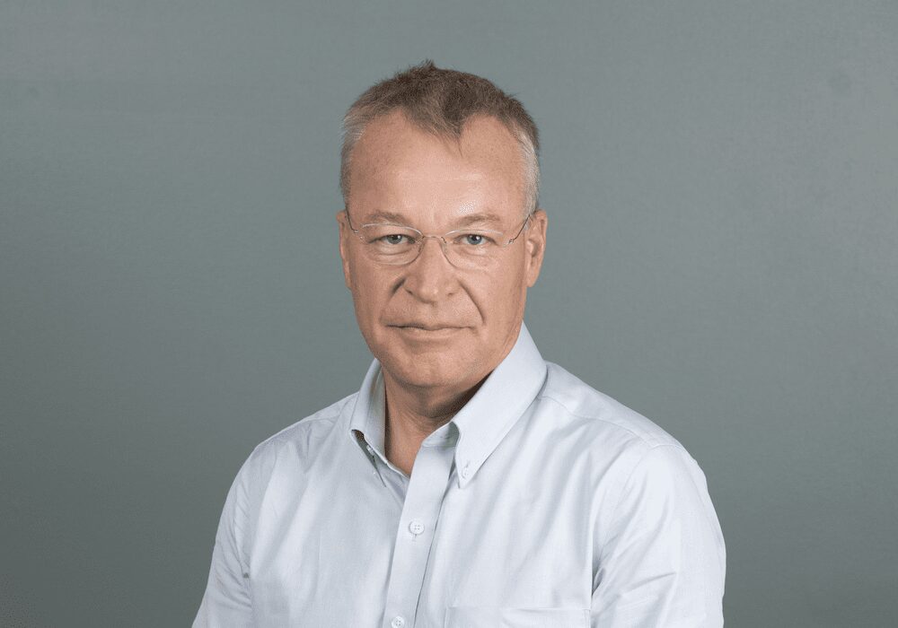 stephen-elop Stephen Elop